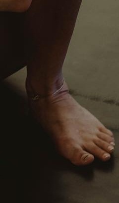 Talia Sutra Feet